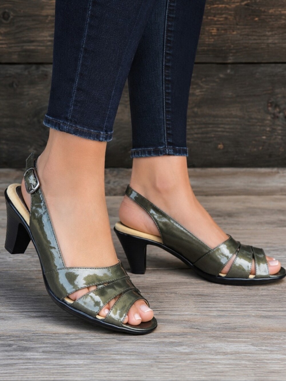 Softspots NEW Neima Y2K Feminie Minimalist Comfort Heeled Sandals 7M